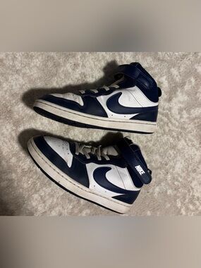 Nike - Kids High-Top Sneaker Shoes Navy Blue & White Kid Boys Size 3